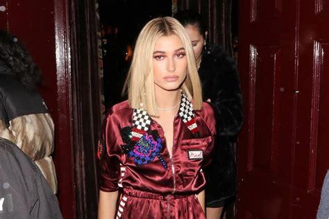 Hailey Baldwin Style File Look Book Fashion Outfit Uk
