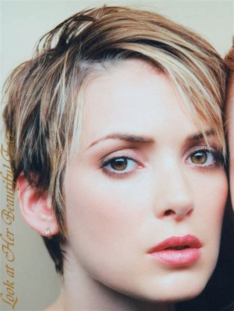 look at her beautiful face look at winona ryder beautiful face