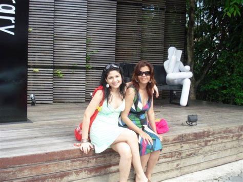 Welcome To All Girlz Wallpapers Ayesha Omer And Maria Wasti