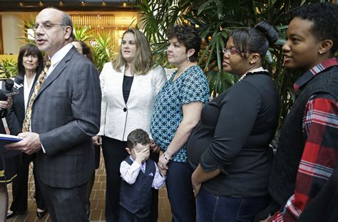 federal judge orders ohio to recognize gay marriages from