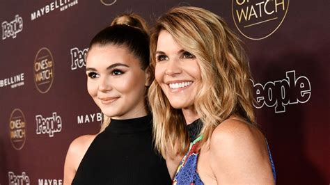 olivia jade giannulli was reportedly on usc official s yacht in the bahamas when scandal broke