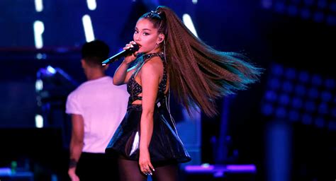 sex sells ariana grande clashes with piers morgan over nude photo sputnik international