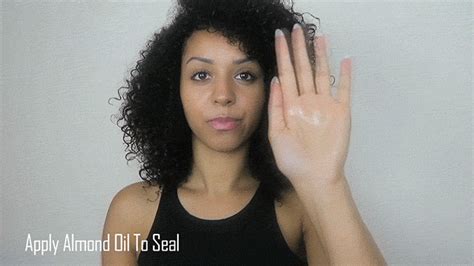 How To Refresh Dry Curly Hair