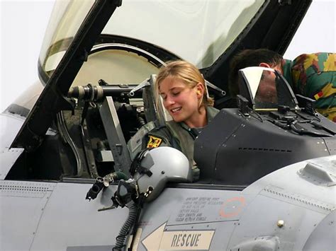 F 16 Woman Pilots
