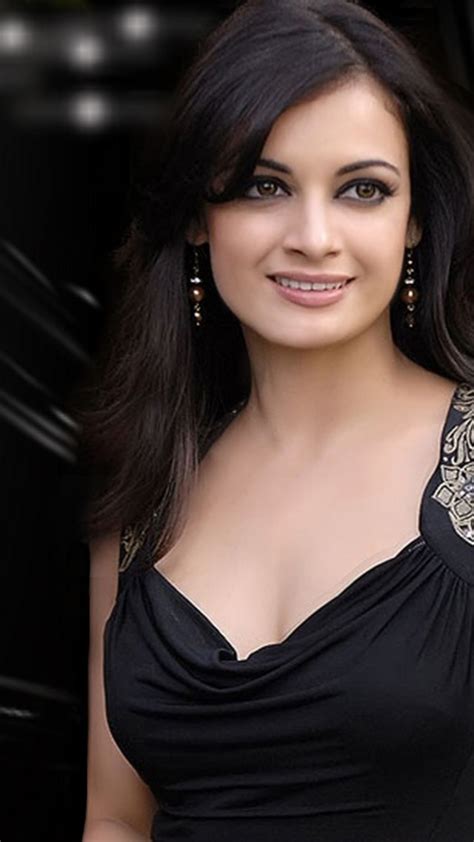 dia mirza height weight age stats wiki and more