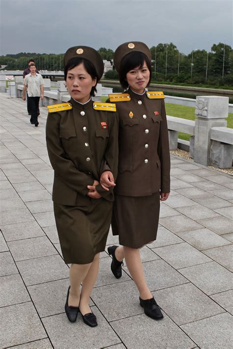 North Korea Woman Soldiers Nice Contrast Sometimes