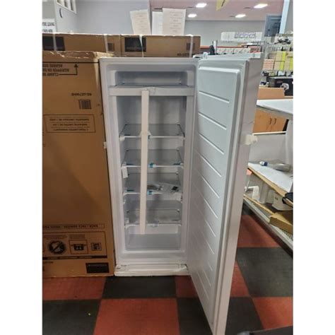 New Insignia 7 Cubic Ft Upright Freezer