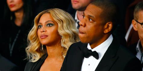 Jay Z Y Beyoncé Explican Por Qué No Se Levantaron Con El Himno Nacional