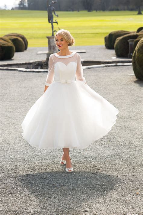 50 s style tea length wedding dress in tulle tea length wedding