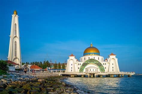 hotels closest  melaka straits mosque  malacca city    cancellation