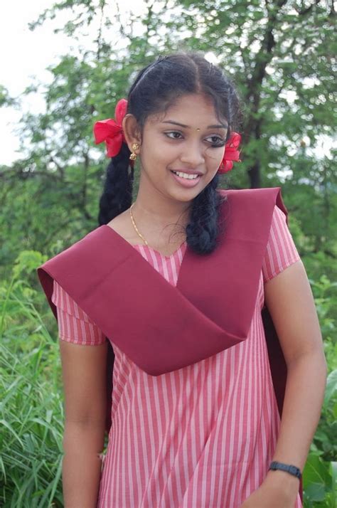 Latest Movie Masala Nila Methu Kathal Tamil Movie Actress