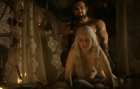 emilia clarke nude sex scene in game of thrones series