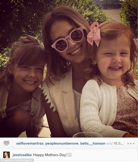 jessica alba takes daughters honor and haven to doll shop in west hollywood daily mail online