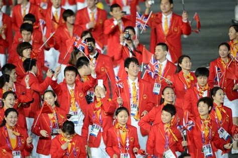 olympics parade  smartphones  digital cameras