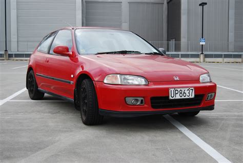 honda civic hatchback  pictures information