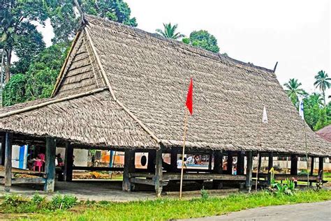 ramzani naswan konservasi arsitektur rumah tradisional maluku utara