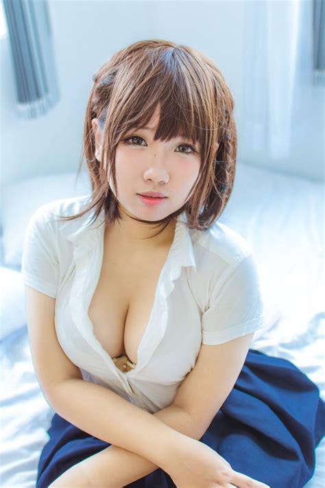 Reona Satomi Hiromoto Nude Photo