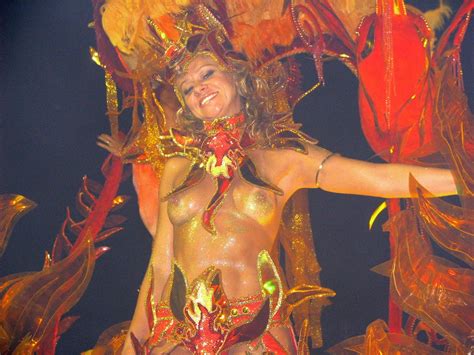 nude carnival dancers girls