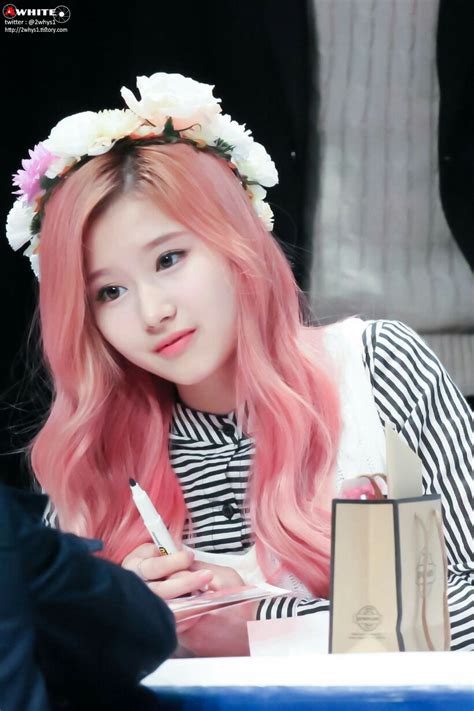 12 of twice s sana s most unforgettable hairstyles since