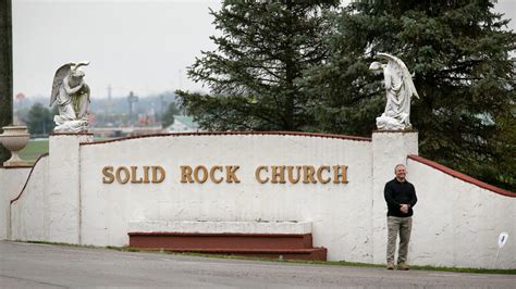 solid rock church defies ohios stay  home order  easter service