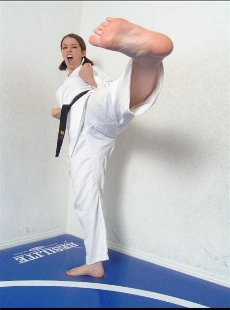 Pin By Anthony L On Women Karate 1 In 2022 Female Martial Artists
