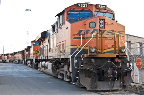 federal judge blocked bnsf railway workers  striking   attendance policy texas