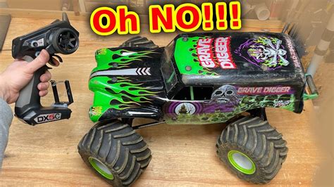 grave digger rc monster truck   problem youtube