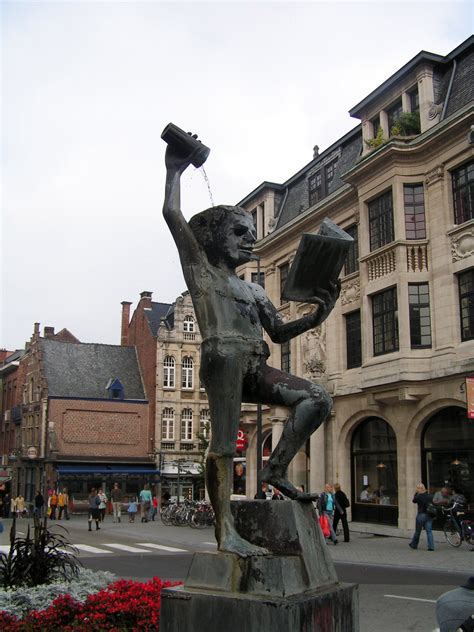 fonske statue  leuven belgium image  stock photo public domain photo cc images