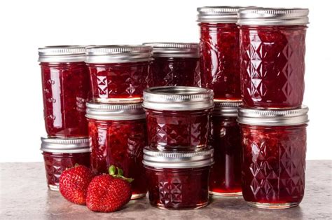 jam beginners guide  making jam   farmers almanac
