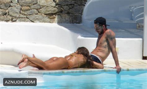 Izabel Goulart Sexy With Kevin Trapp Having Fun At The Pool On Mykonos