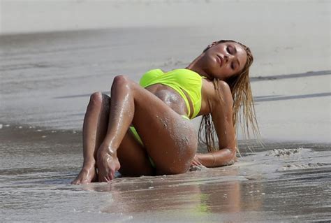 Candice Swanepoel Flaunts Pert Derrière For Vs Shoot In St