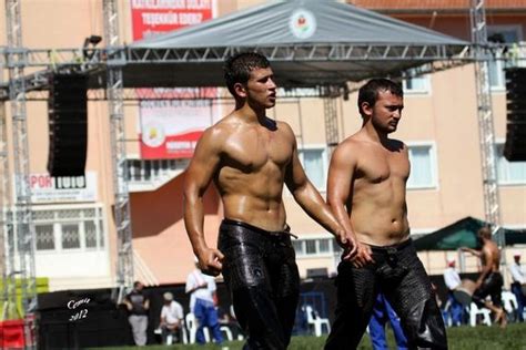 Turkish Oil Wrestling Is A Totally Legit Sport Barnorama