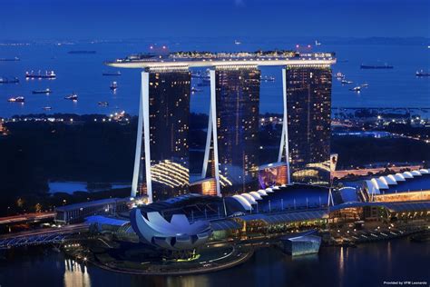 hotel marina bay sands  hrs star hotel  singapore