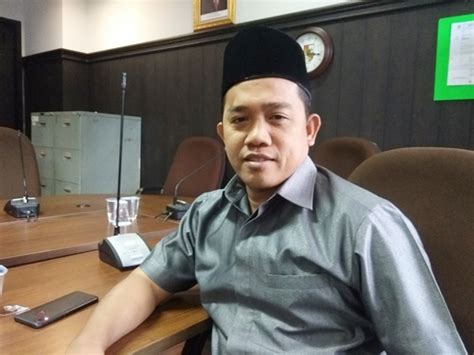 sekretaris komisi  dprd pekanbaru keberadaan gelper jadi pr besar