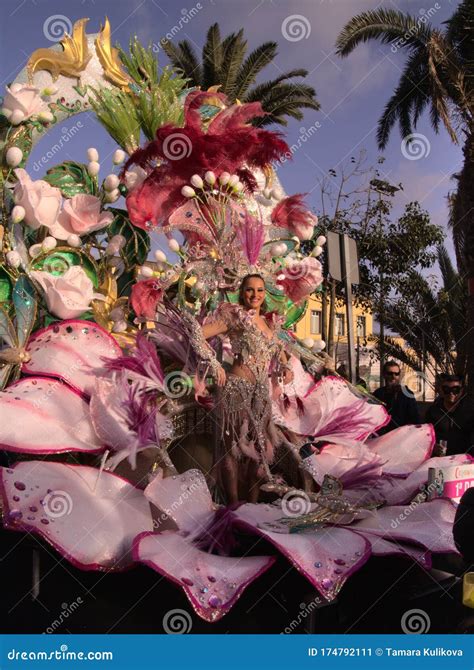 las palmas carnival parade  editorial photo image  christian colorful