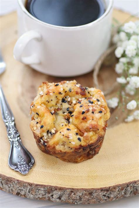 easy  breakfast muffin recipe    recipelioncom