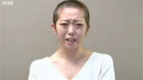Japan Akb48 Pop Idol Minami Minegishi Shaves Head In Penance For