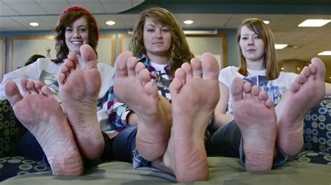 a webfind of 3 beautiful barefoot girls find out why they had removed their shoes feet