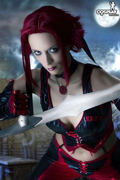 beautiful redhead cosplayer lana makes your fantasy come