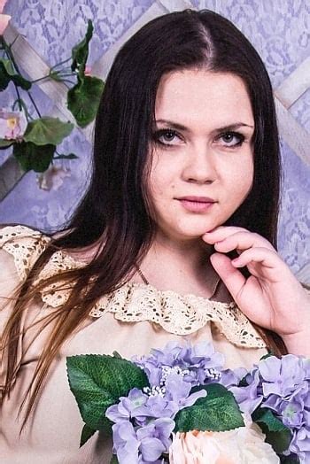 Ukrainian Single Anna Green Eyes 32 Years Old Id202522