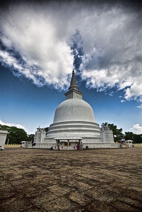 stupa  sri lanka  huskyte leh ladakh srinagar stupa jammu spiritual wisdom