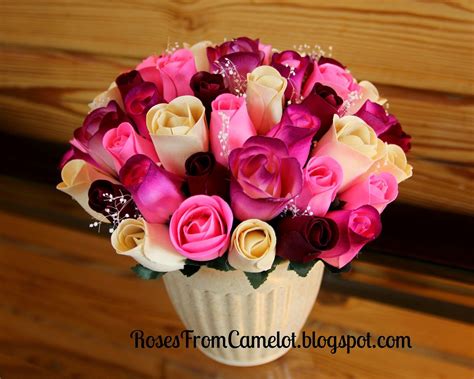 burgundy and pink wooden rose bouquet rosesfromcamelot