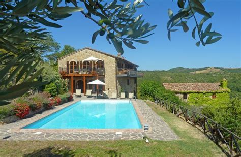 luxury umbria and tuscany border villas holiday villa