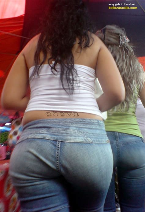 sexy girls on the street girls in jeans spandex and leggings tight dresses mujeres en la