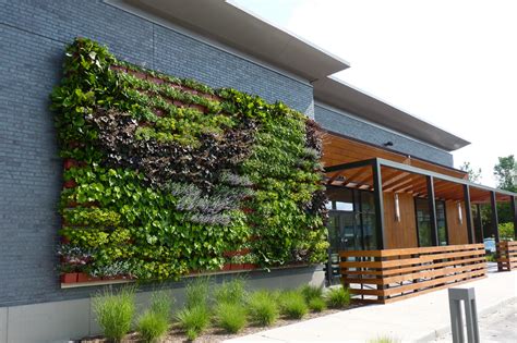 creatieve ideeen voor tuindecoratie aan de muur living green wall living wall indoor