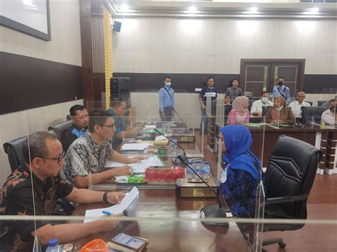 sekretaris dprd banten evaluasi kinerja pegawai  asn setwan dprd
