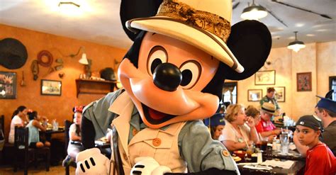 top 10 character dining experiences at disney world
