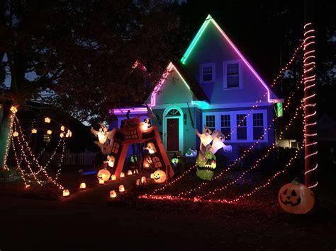 local halloween light displays wpro