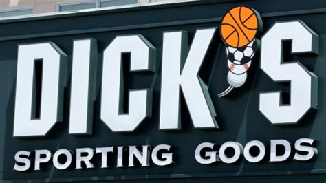 Dick S Sporting Goods Announces Ban Of Assault Rifles Gun Sales To