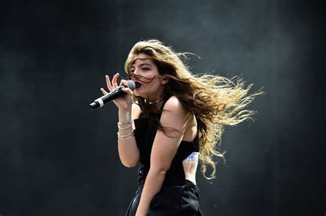 the playlist lorde flips heartbreak into catharsis the new york times